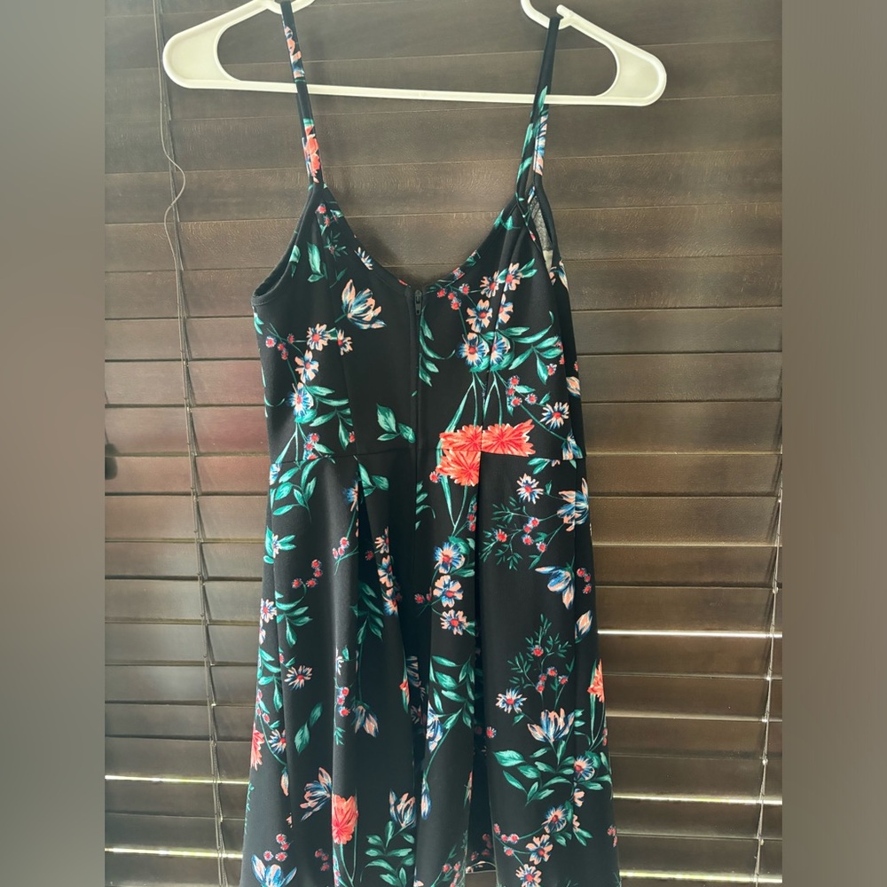 Floral Dress - Picture 2 of 3